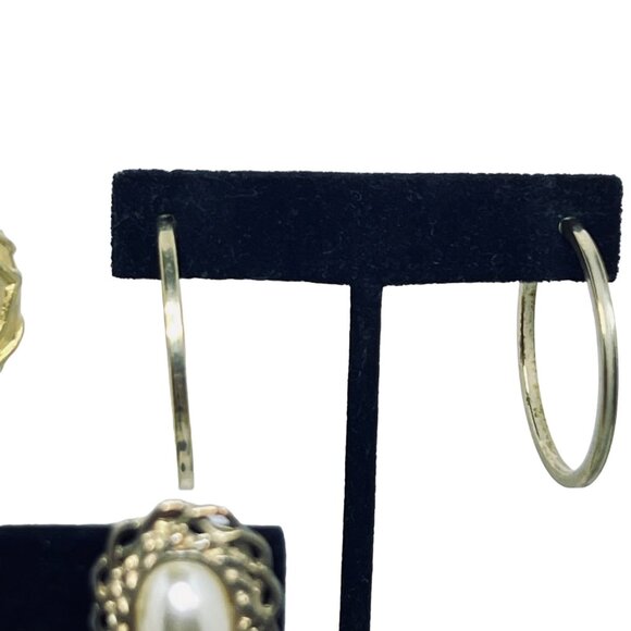 Vintage Lot of 5 Heavy Gold Tone Clip On Earrings (5506) - Picture 4 of 9